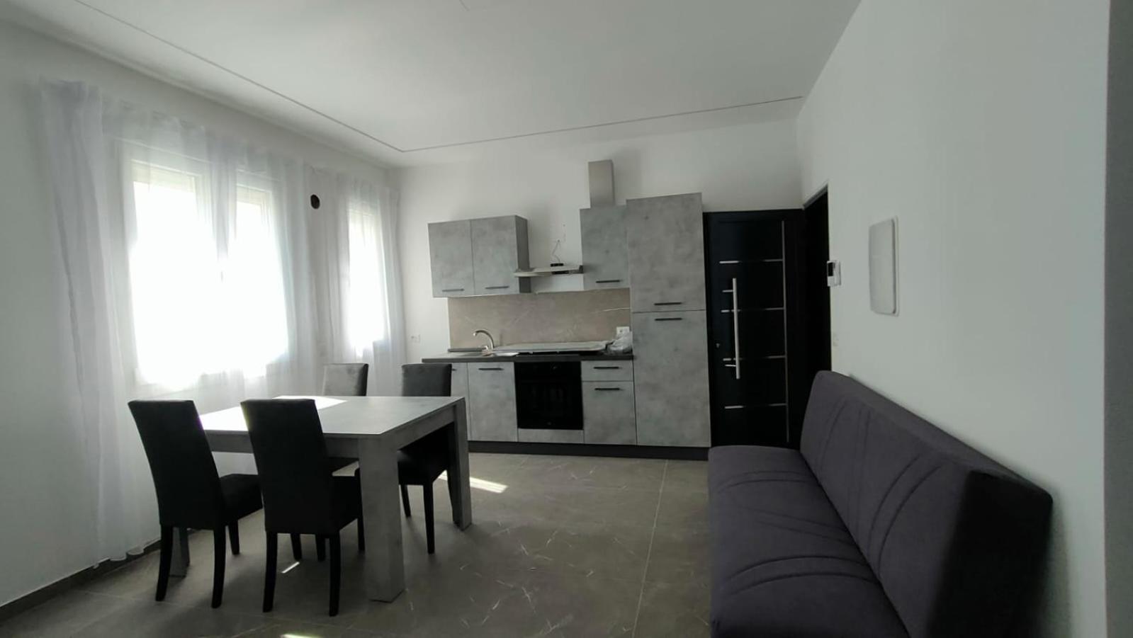 Villa Borghesi Suites Fronte Mare Rimini Bagian luar foto